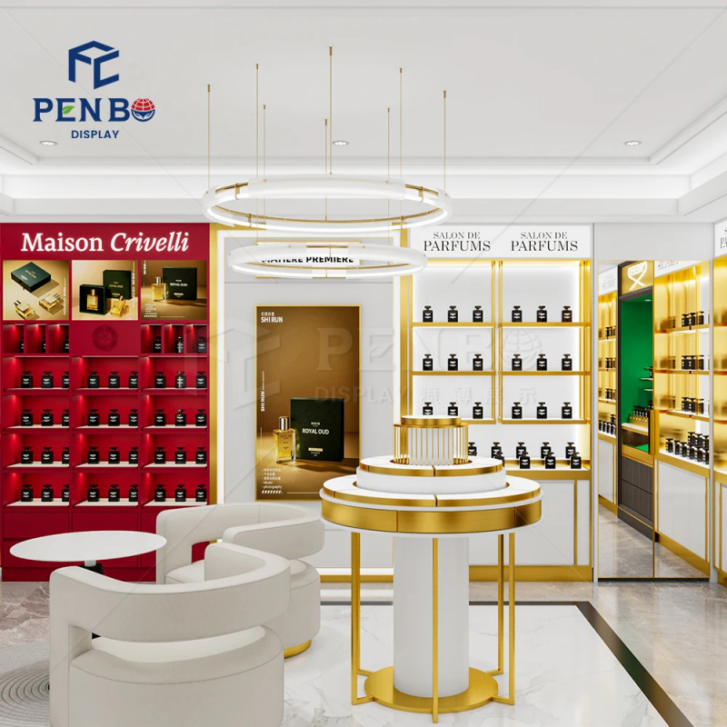 واجهة عرض عطور فاخرة بتصميم عر - مراجعة Perfume Fragrance Bar وسعره