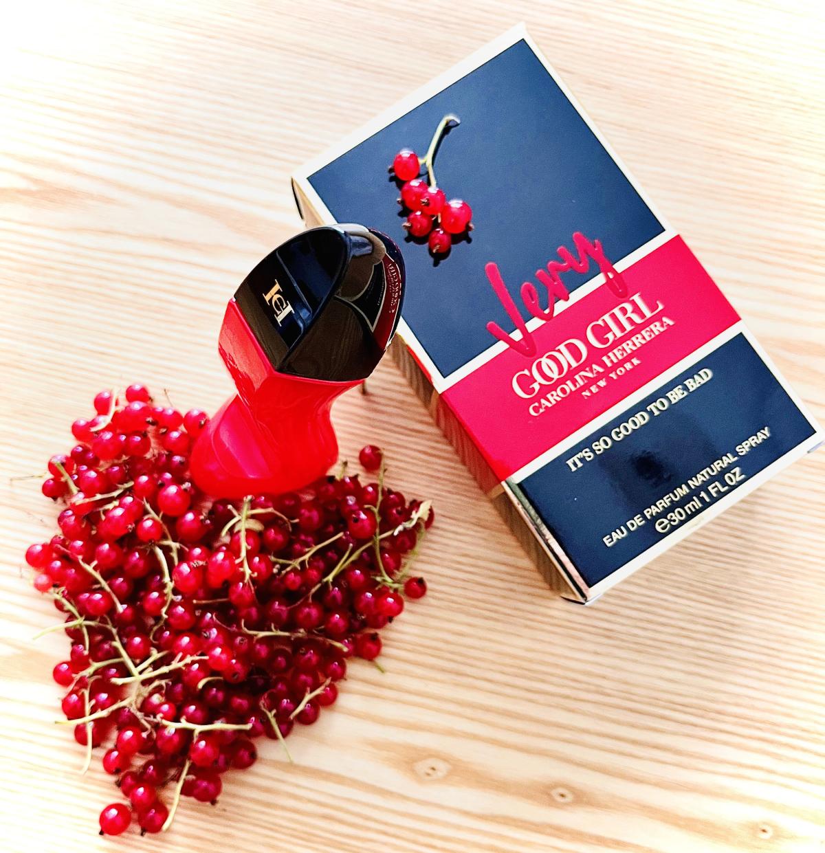 عطر كارولينا هيريرا فيري جود ج - مراجعة Perfume Fragrance Vanilla وسعره