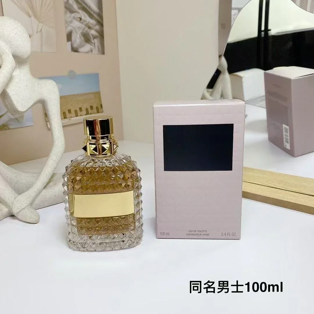 عطر ماركة مشهورة في زجاجة أنيق - مراجعة Rose Water Spray وسعره
